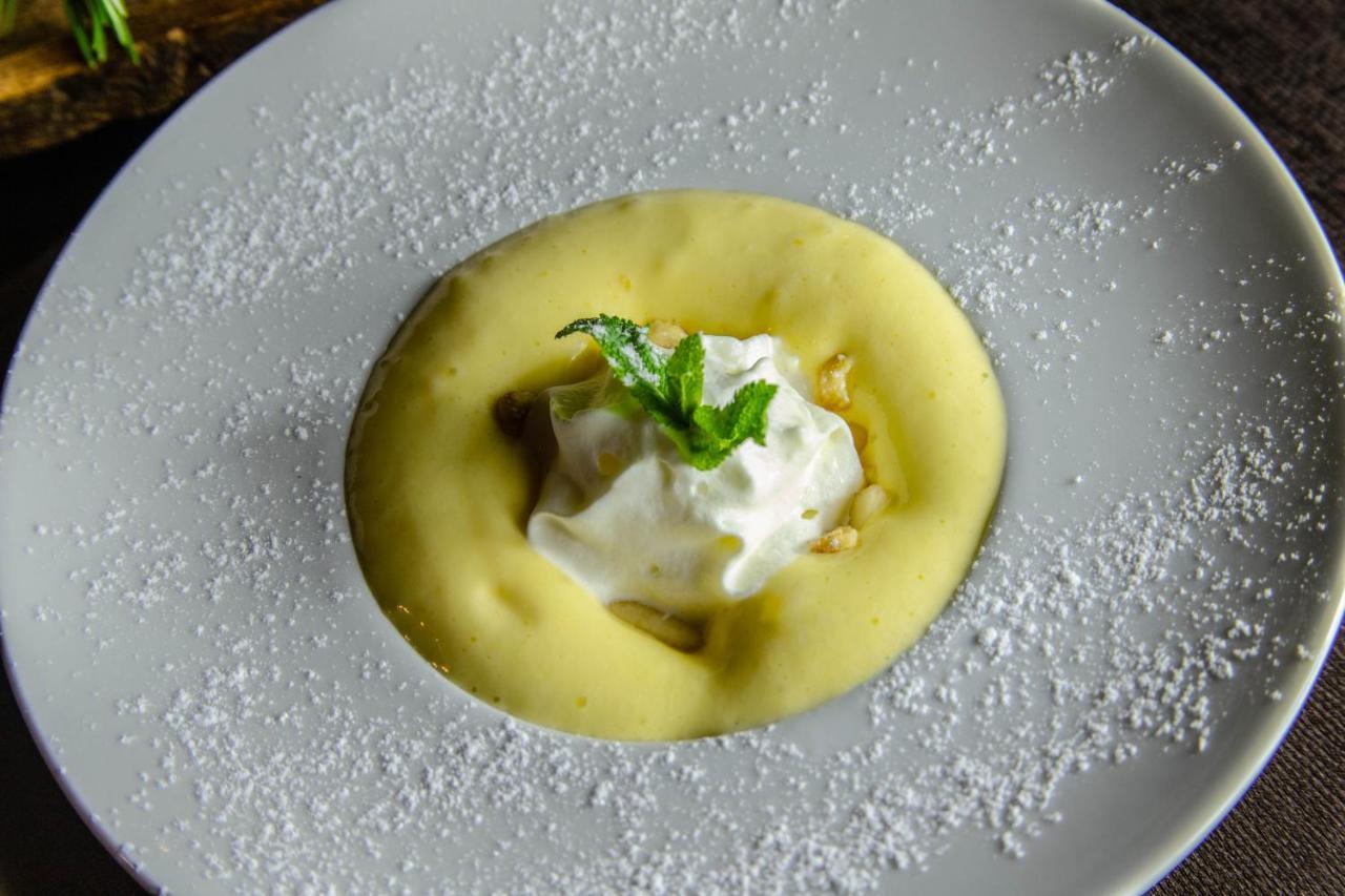 Hotel Petit Dahu - Chambres Et Restaurant Когне Екстериор снимка